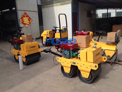 福瑞得壓路機(jī)座駕壓路機(jī)、手扶壓路機(jī)準(zhǔn)備發(fā)貨
