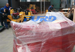 福瑞得機械座駕壓路機、手扶壓路機、灌縫機及時包裝發(fā)貨